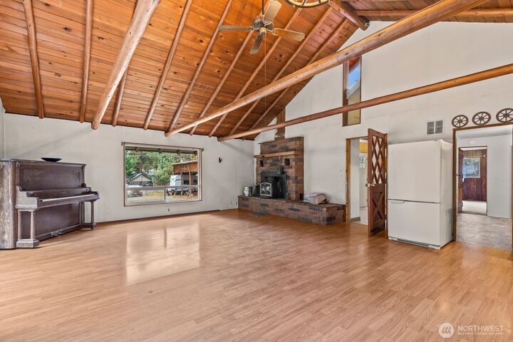 Property Photo:  13470  Salmon La Sac Road  WA 98940 