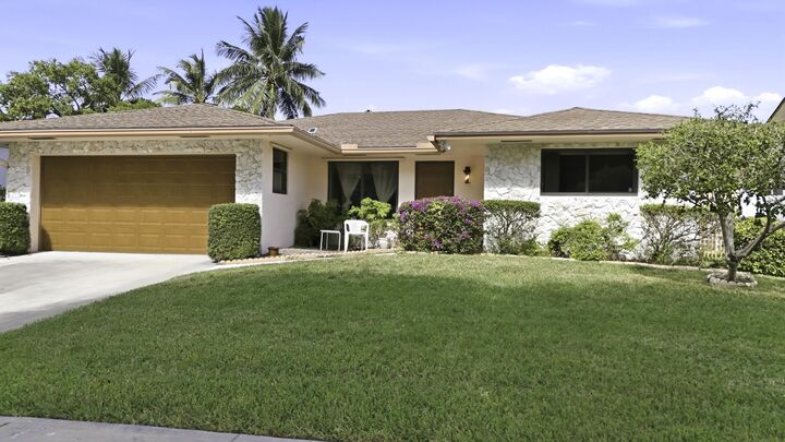 Property Photo:  309 SE 4th Street  FL 33004 