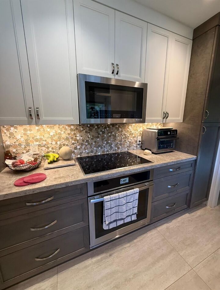 Property Photo:  8001 SW 66th Ter  FL 33143 