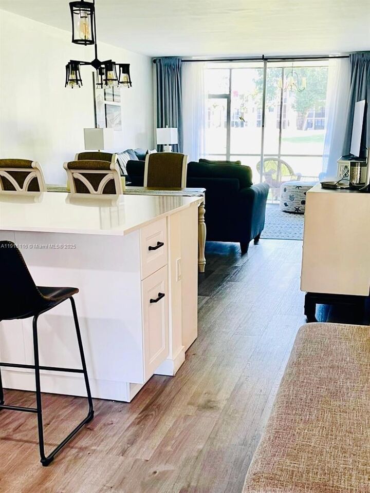 Property Photo: 8941 S Hollybrook Blvd 103 FL 33025