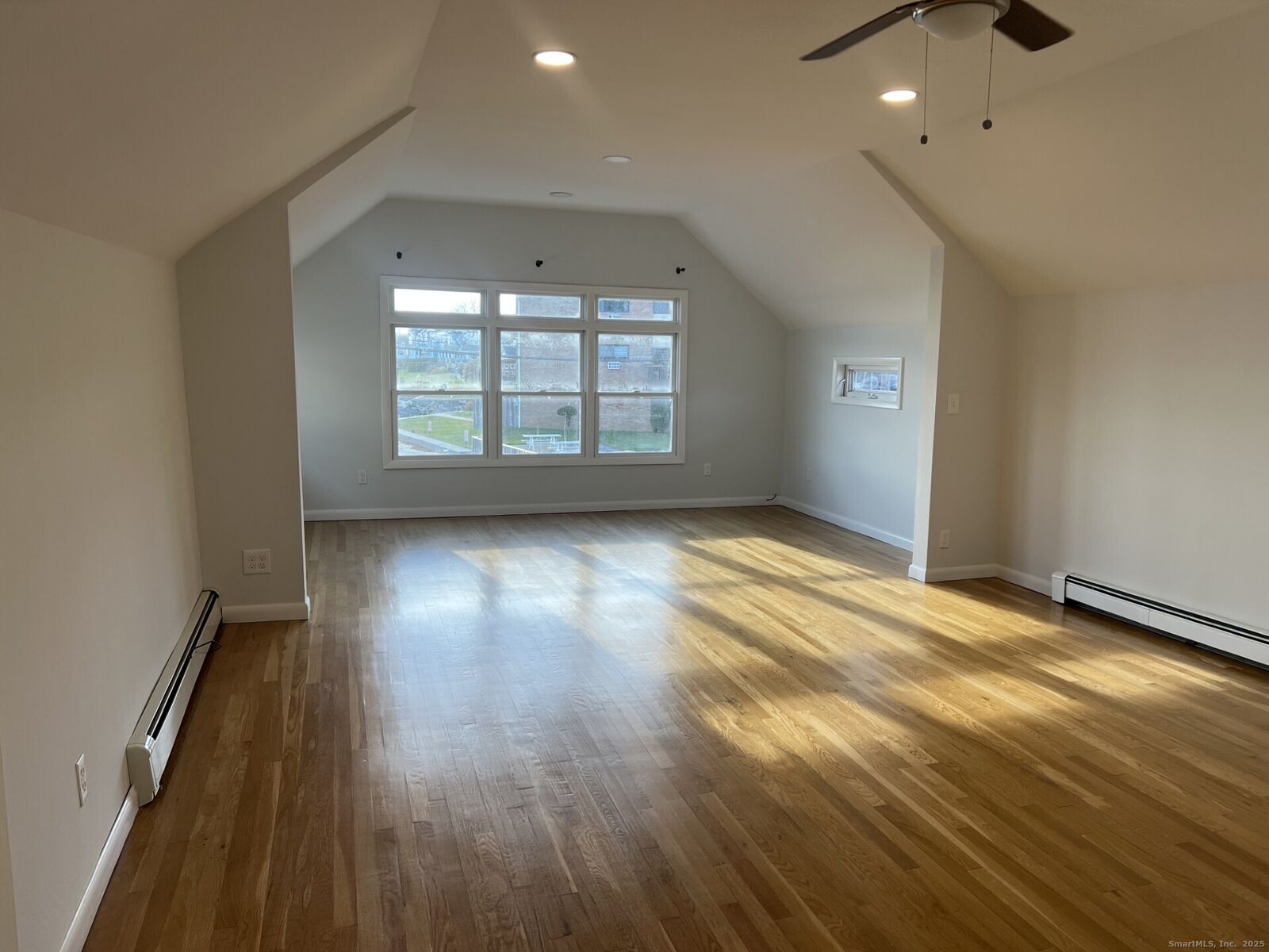 Property Photo:  140 Beach Avenue  CT 06460 