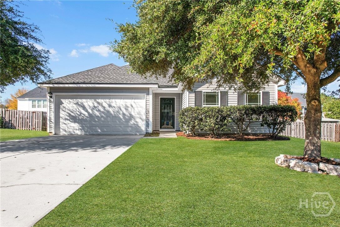 Property Photo:  427 Seabreeze Drive  GA 31326 