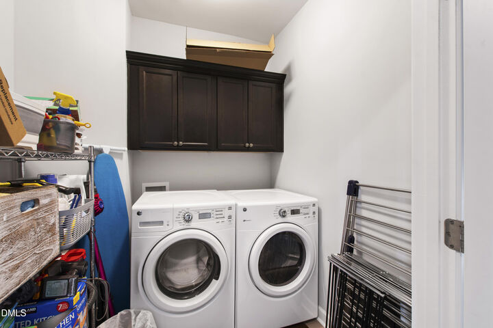 Property Photo: 549 Kings Glen Way NC 27587