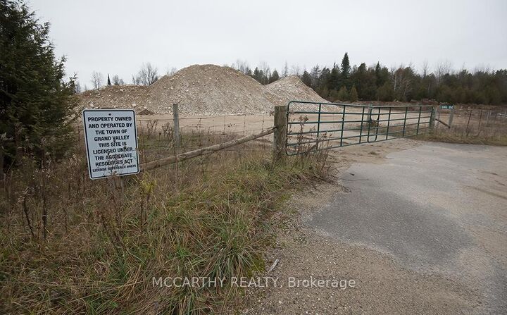 Property Photo:  046384 Southgate Rd 04 Road  ON N0C 1B0 