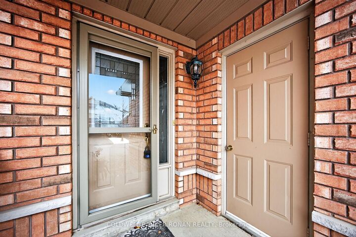 Property Photo:  6 Via Amici N/A  ON L9R 2B4 