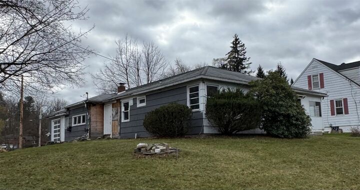 Property Photo:  26 Lamont Street  NY 13903 