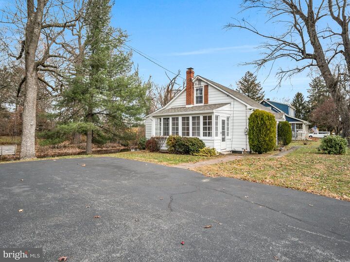 Property Photo: 316 Pine Road PA 17065