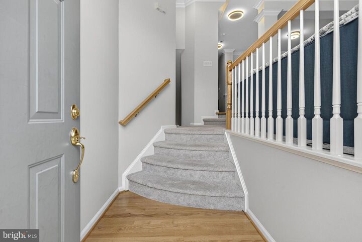 Property Photo:  44112 Saxony Terrace  VA 20147 