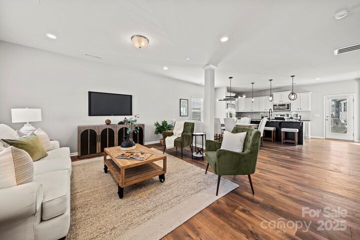 Property Photo:  119 Fern Lane  NC 28166 