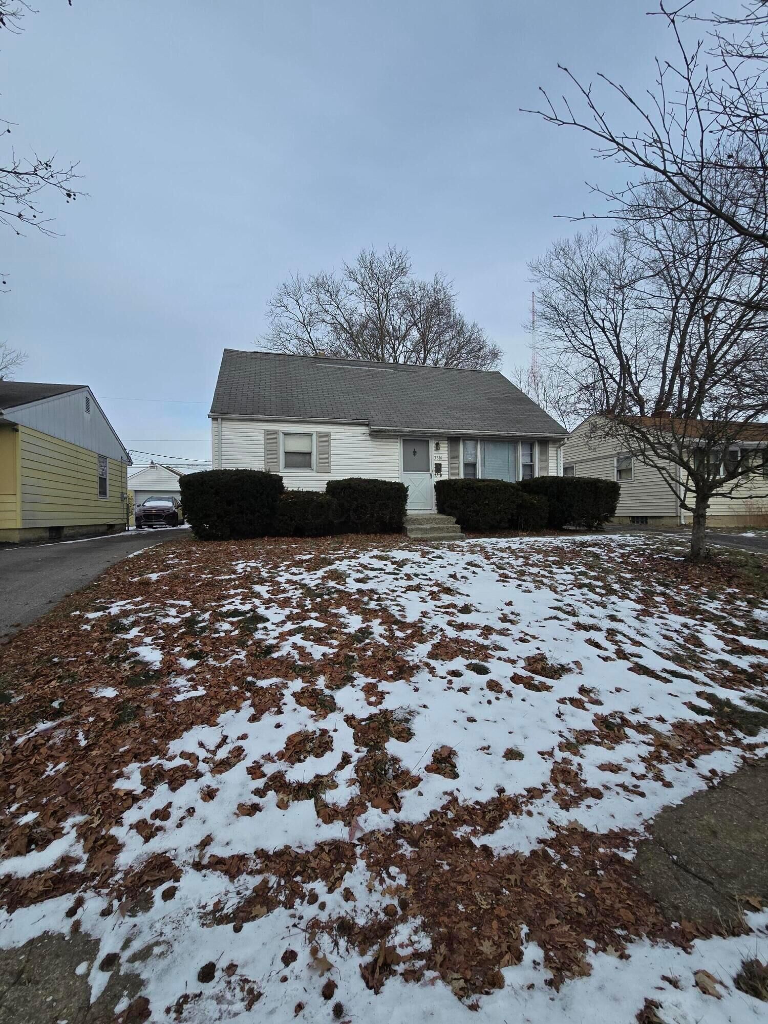 Property Photo: 3314 Towers S Court OH 43227