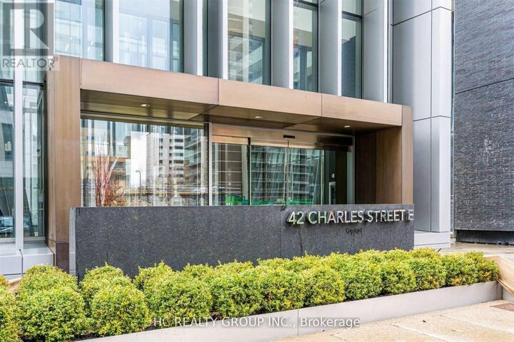 Property Photo:  42 Charles Street East 1004  ON M4Y 0B7 