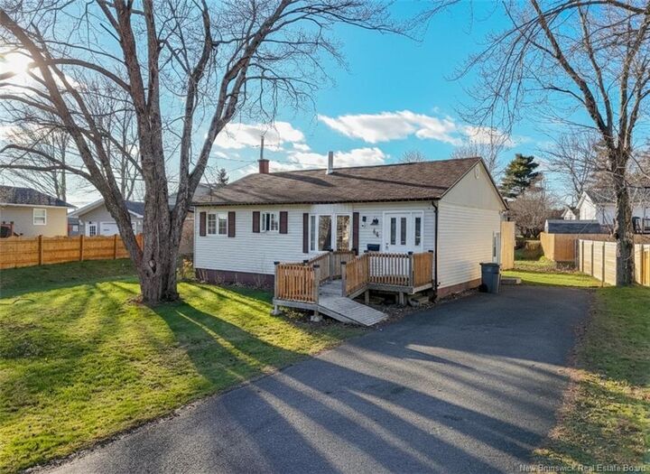 Property Photo:  44 Clearview Avenue  NB E3A 1K1 