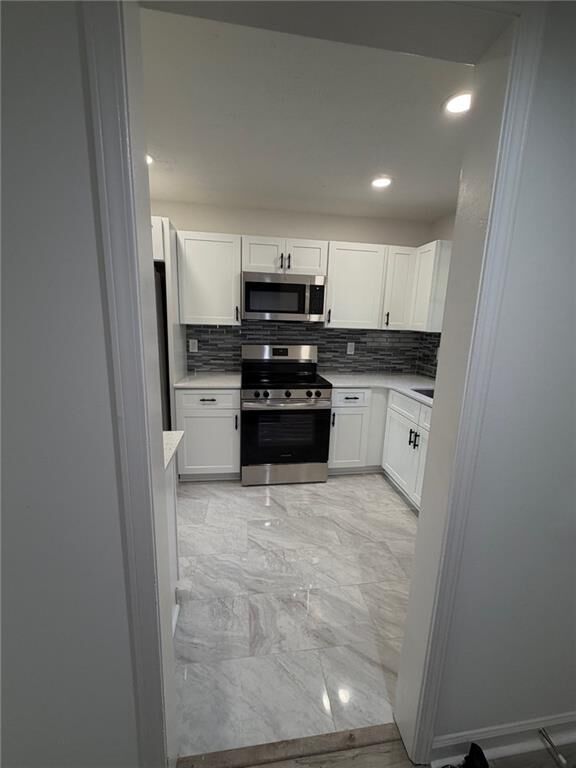 Property Photo:  2250 Kings Gate Circle B  GA 30078 