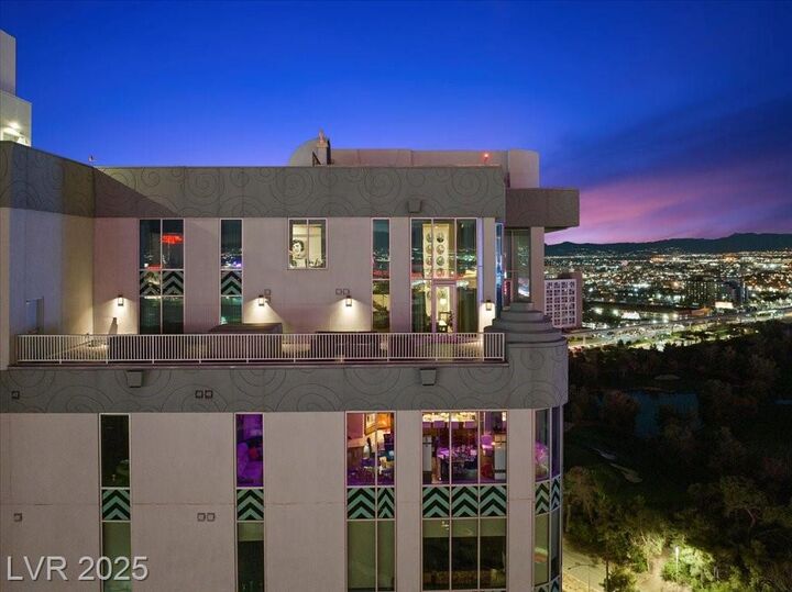 Property Photo: 360 East Desert Inn Road 1903 NV 89109