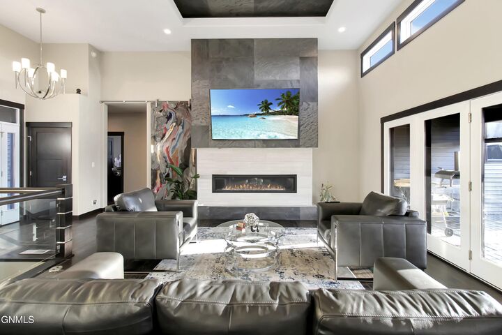 Property Photo:  3622 Valley Drive  ND 58503 