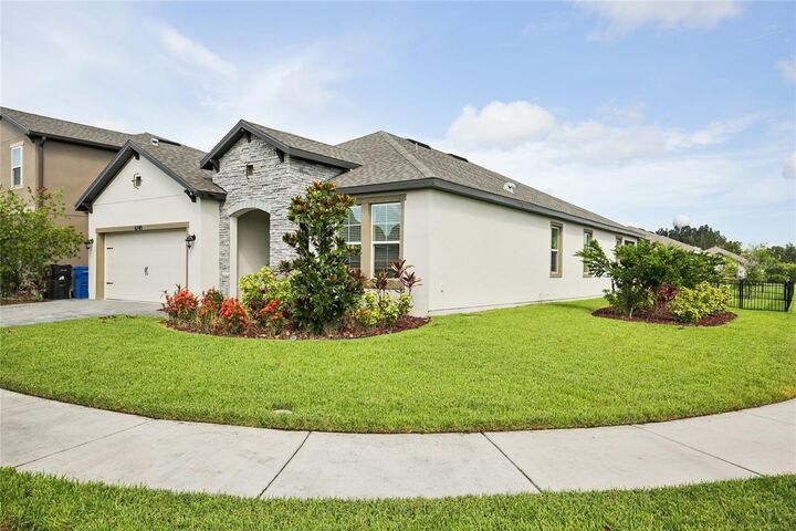 Property Photo:  6240 Sea Air Drive  FL 33572 