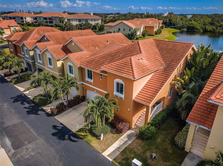 Property Photo:  17 Franklin Court S D  FL 33711 