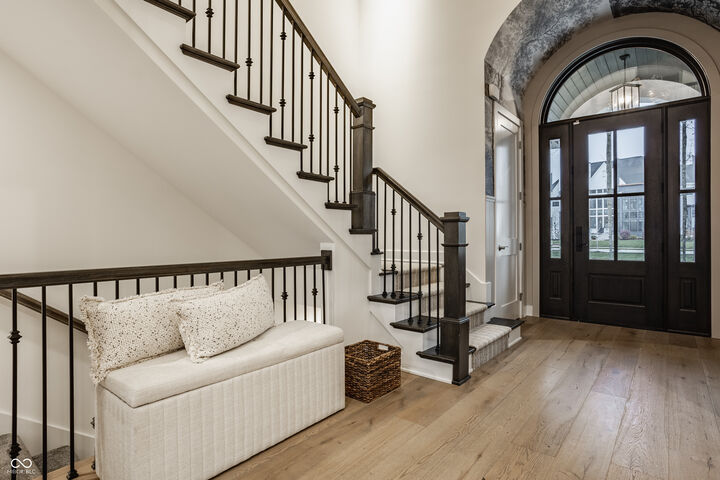 Property Photo:  11002 Holliday Farms Boulevard  IN 46077 