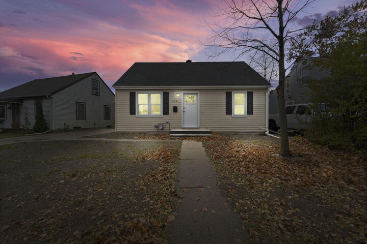 4641 W Montrose Ave  Milwaukee WI 53219 photo