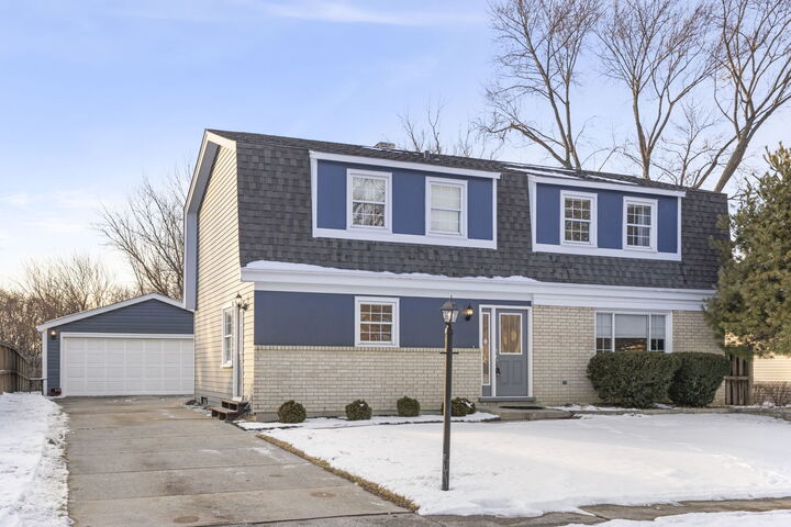 Property Photo:  416 S Park Street  IL 60559 