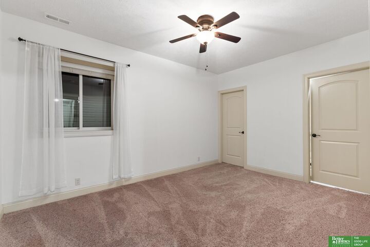 Property Photo:  6907 S 201 Street  NE 68028 