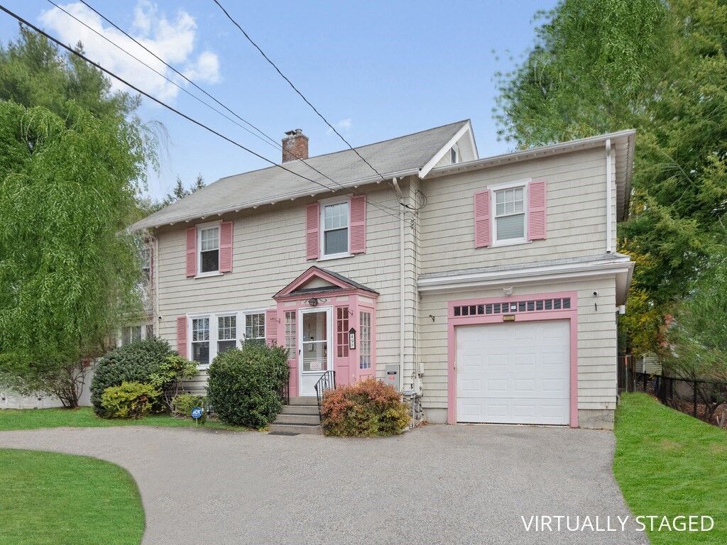 Property Photo:  49 Lincoln Street  MA 02451 