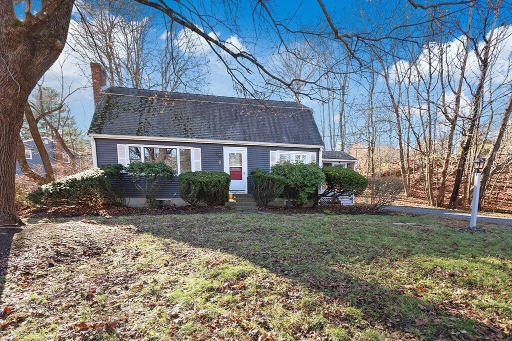 Property Photo:  8 Autumn Ln  MA 02081 