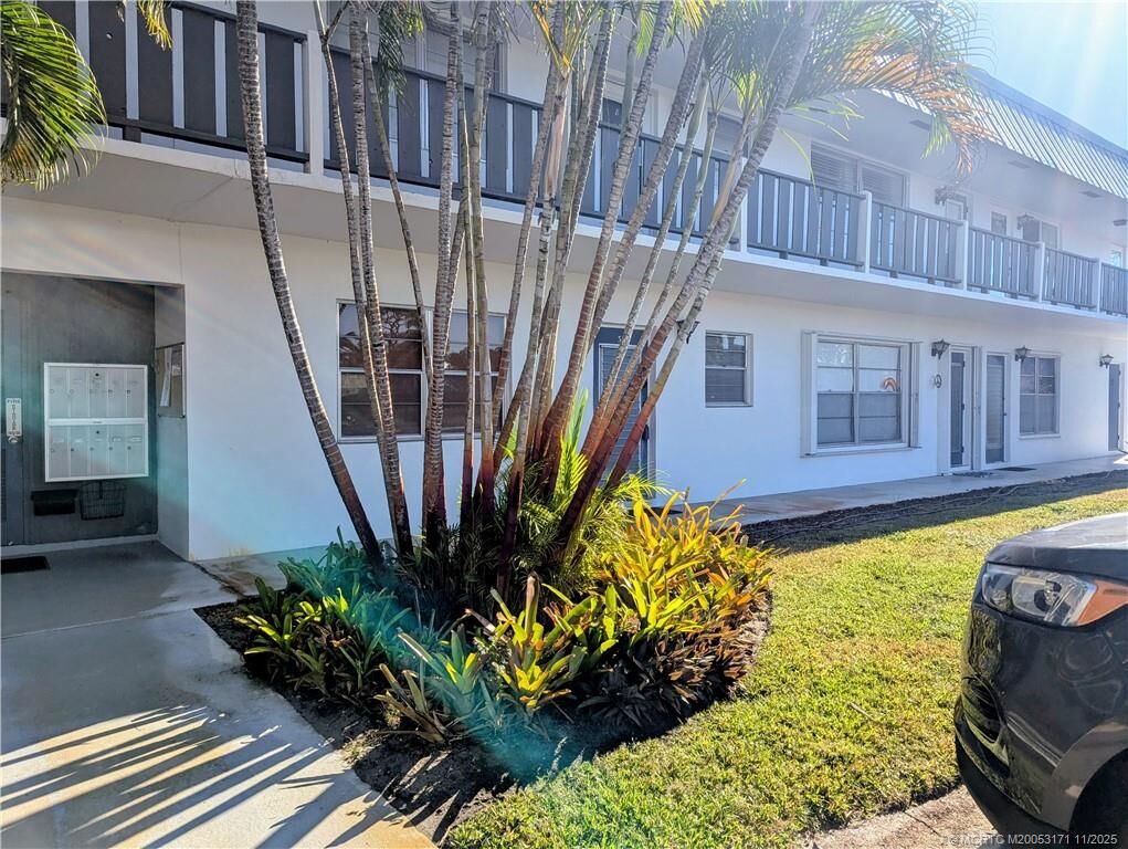 Property Photo: 2929 SE Ocean Boulevard 139-3 FL 34996