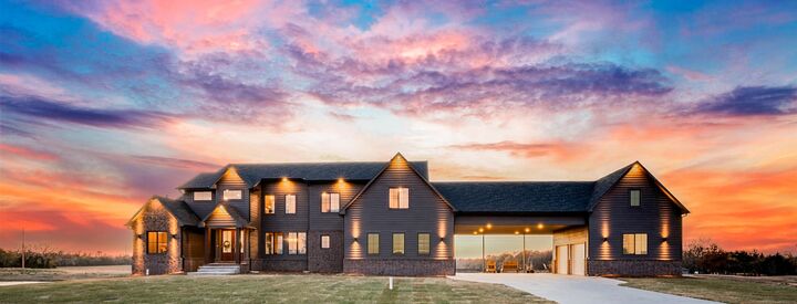 243 Thurston Ln  Derby KS 67037-4083 photo