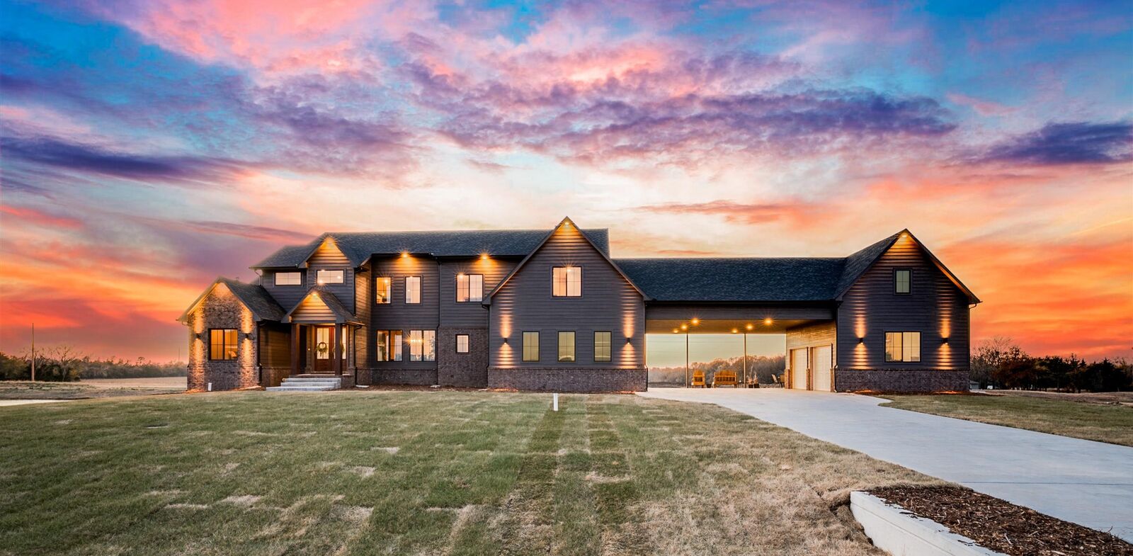 Property Photo:  243 Thurston Ln  KS 67037-4083 