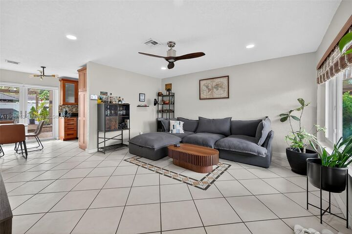 Property Photo: 6640 Douglas FL 33024