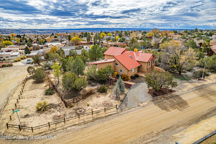 Property Photo: 5607 La Veta Drive NM 87402
