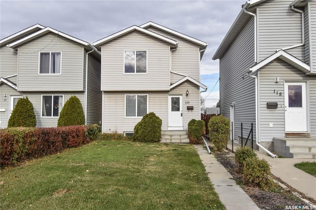 Property Photo: 120 115th Street W SK S7N 1W3