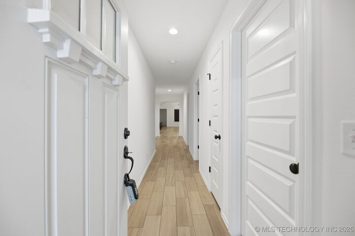 Property Photo:  12022 E 106th Place  OK 74055 