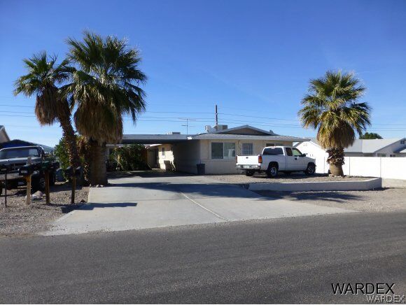 Property Photo: 1315 Tanqueray Drive AZ 86404