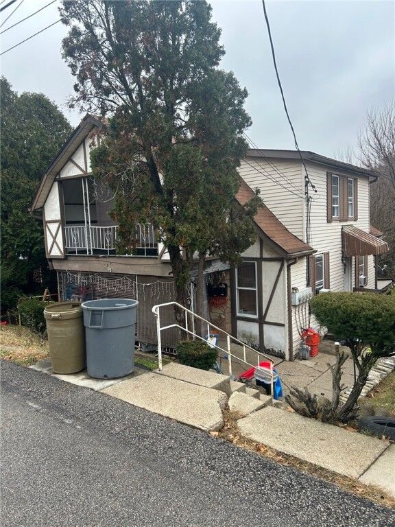 Property Photo:  3913 Harvey  PA 15120 