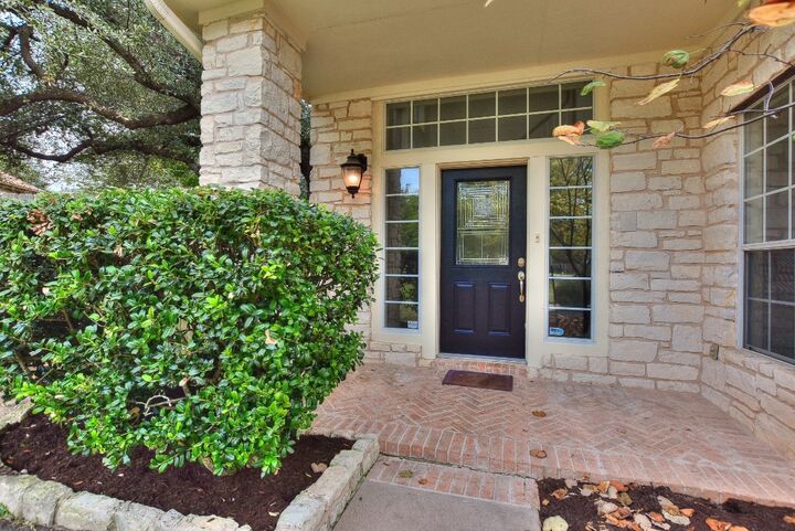 Property Photo:  9807 Nepal Cove  TX 78717 