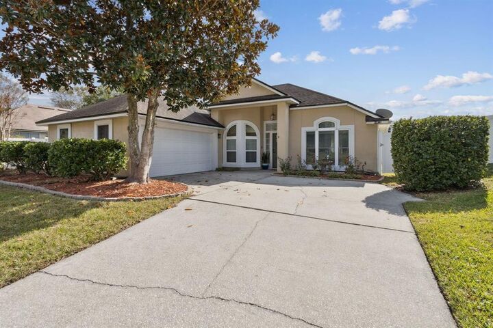 Property Photo: 94072 Willow Oak Lane FL 32034