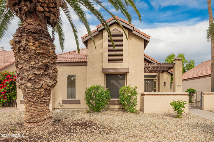 Property Photo: 1830 E Secretariat Drive AZ 85284