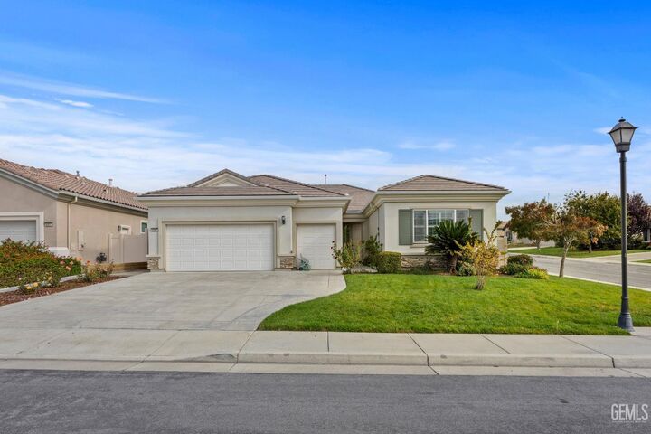 Property Photo:  6303 Pinion Ranch Road  CA 93306 