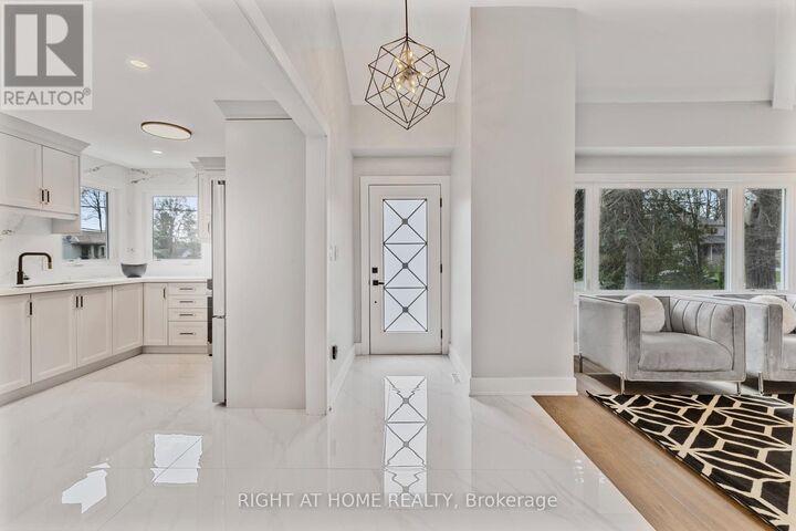 Property Photo:  347 Mapledene Drive Upper  ON L9G 2K3 