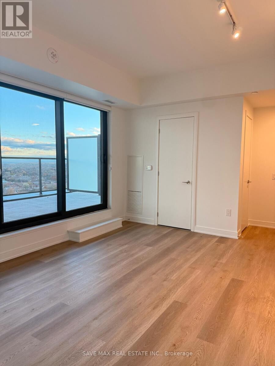 Property Photo:  3009 Novar Road 1801  ON L5B 0P9 