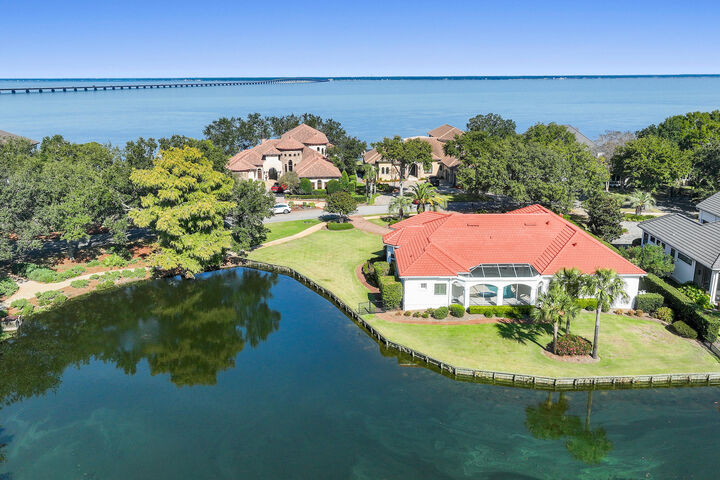 459 Captains Circle  Destin FL 32541 photo