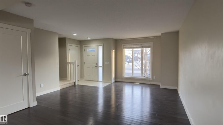 Property Photo:  424 Chappelle Drive SW  AB T6W 0Z3 