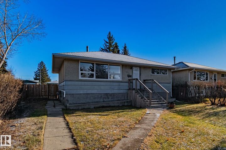 Property Photo:  11055 157 Street NW  AB T5P 2W4 
