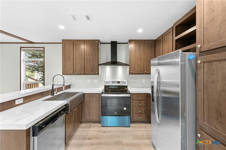 Property Photo: 1702 Dakota Trace TX 76548