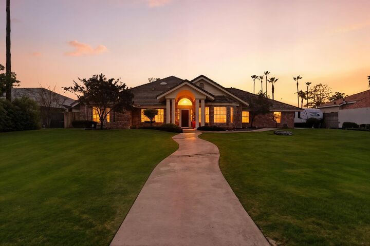 Property Photo:  13201 Meacham  CA 93314 