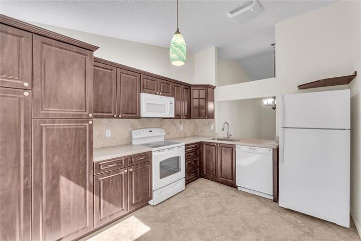 Property Photo:  3246 Carambola Cir 3246  FL 33066 