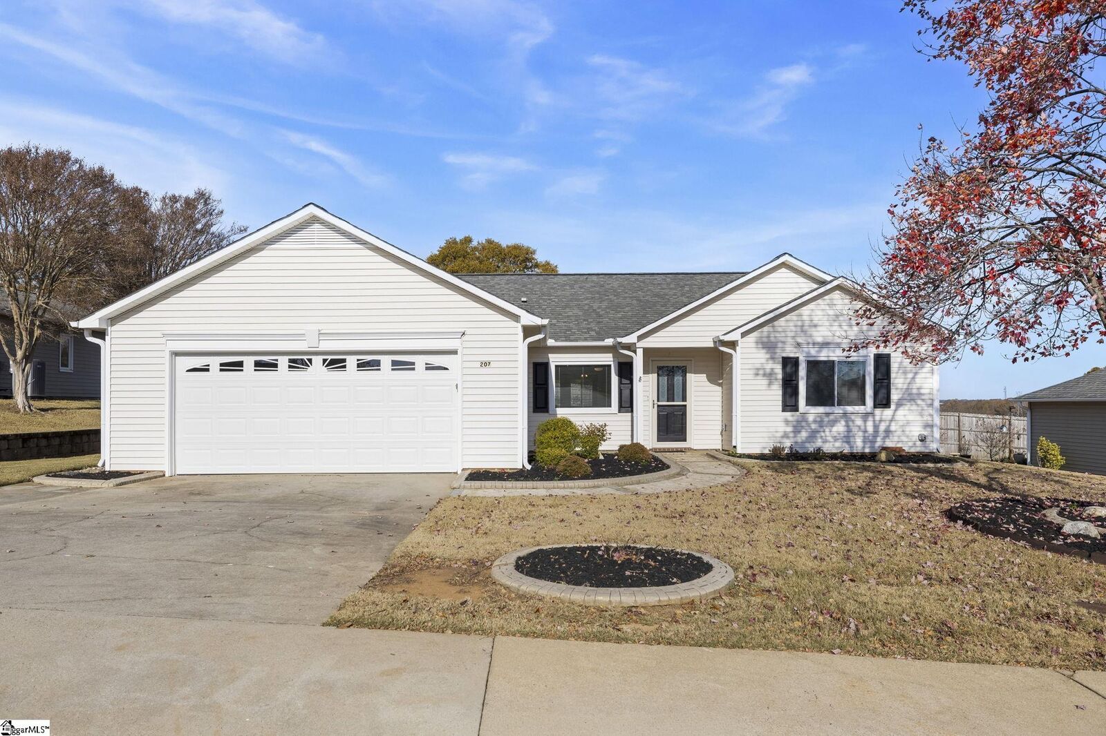 Property Photo: 207 Milstead Way SC 29615