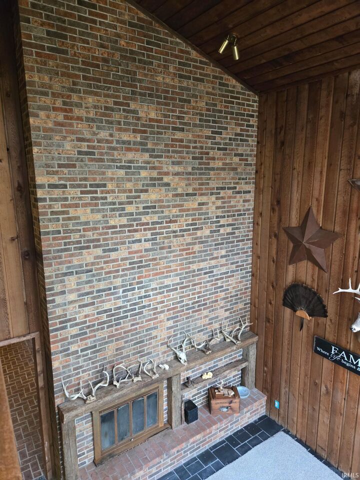 Property Photo:  2920 Kissel Road  IN 47720 